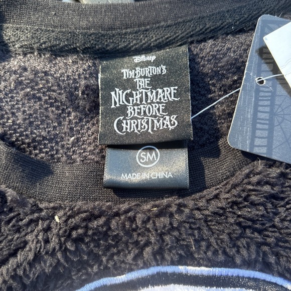 Nightmare Before Christmas Sherpa Cropped Pullover Jack Skellington Size Small - Picture 3 of 5